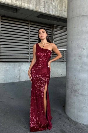 Kırmızı pullu tek omuz yırtmaçlı abiye elbise - WoolnClyde