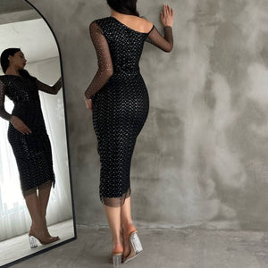 Siyah simli asimetrik yaka tül kollu midi davet elbisesi - WoolnClyde