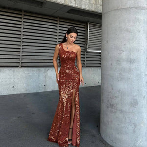 Turuncu pullu tek omuz yırtmaçlı abiye elbise - WoolnClyde