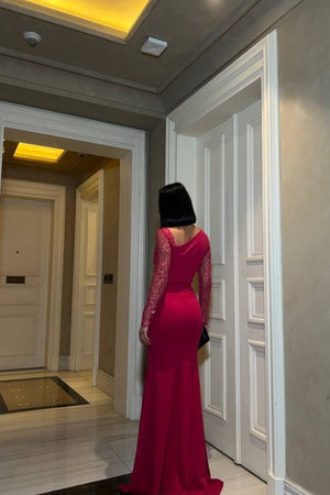pembe-uzun kadın abiye elbise arkadan görünüm