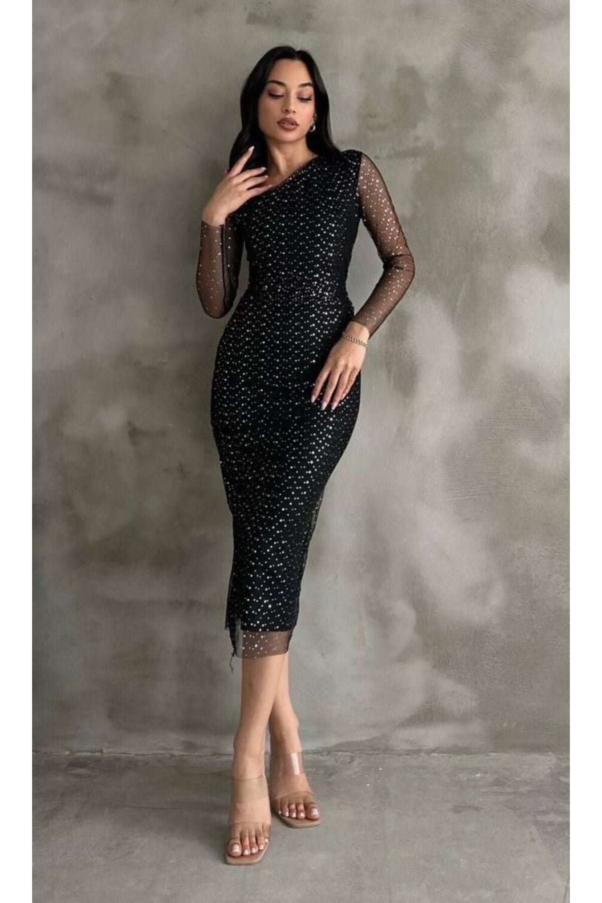 Siyah simli asimetrik yaka tül kollu midi davet elbisesi - WoolnClyde